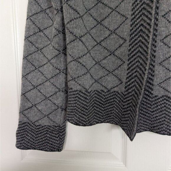 A Ida Cardigan Womens Size Large Gray Wool Blend Made in Italy 2 Button Sweater - Picture 4 of 11